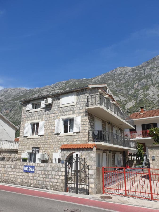 Savic Apartments Kotor Phòng bức ảnh